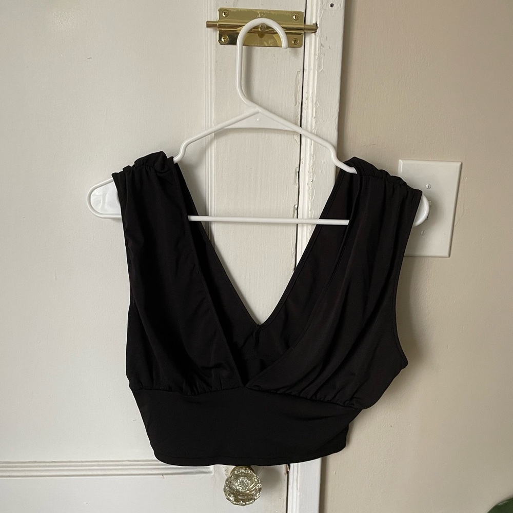 Black crop top